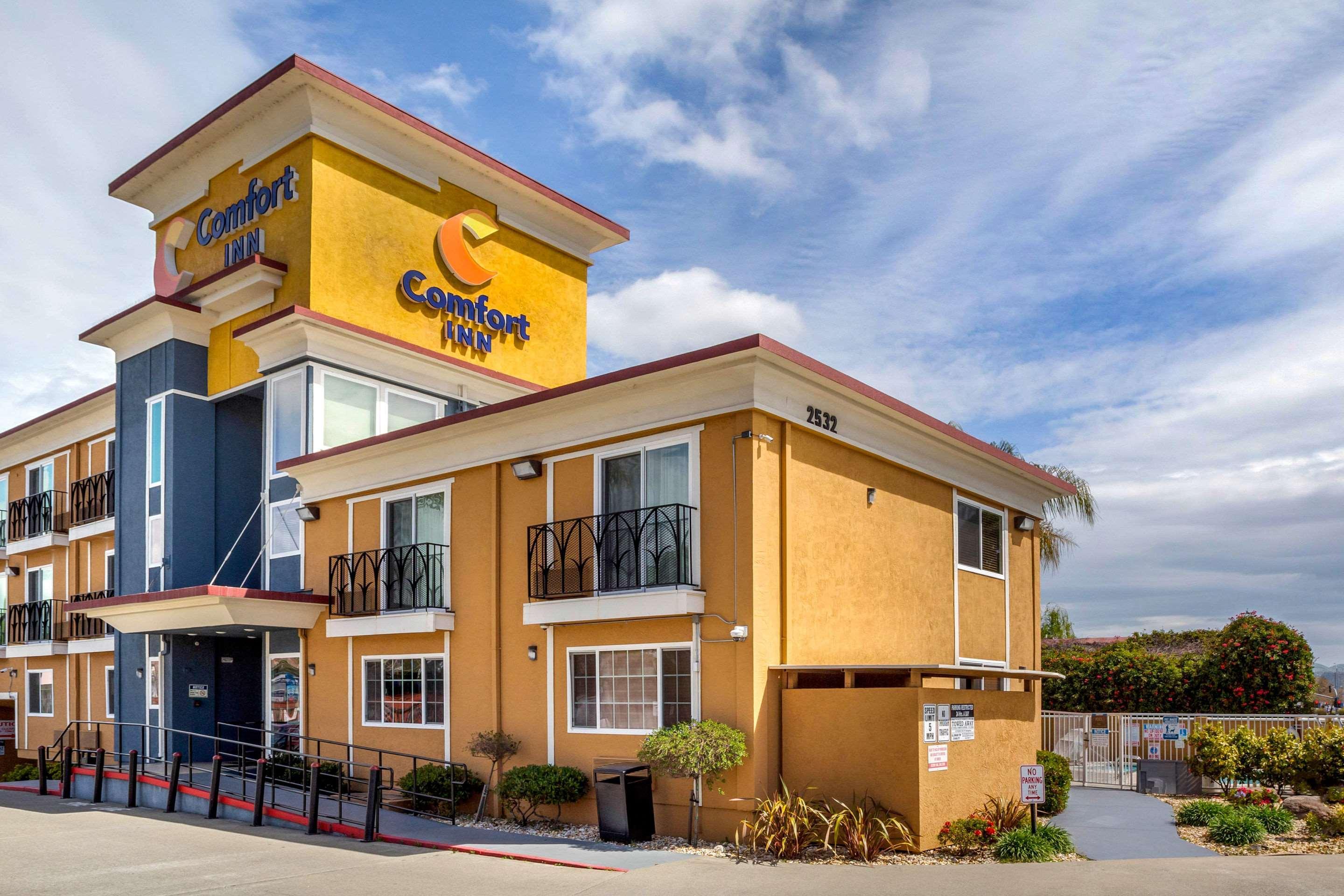 Comfort Inn Castro Valley Exterior photo